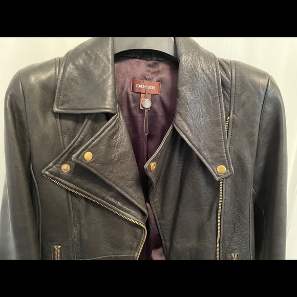 Beautiful Danier Leather Jacket - Picture 3 of 4